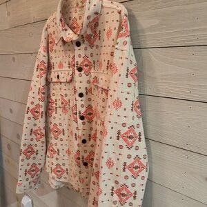 Simply Southern Patterned Button up shirt/shacket. With pockets EUC
